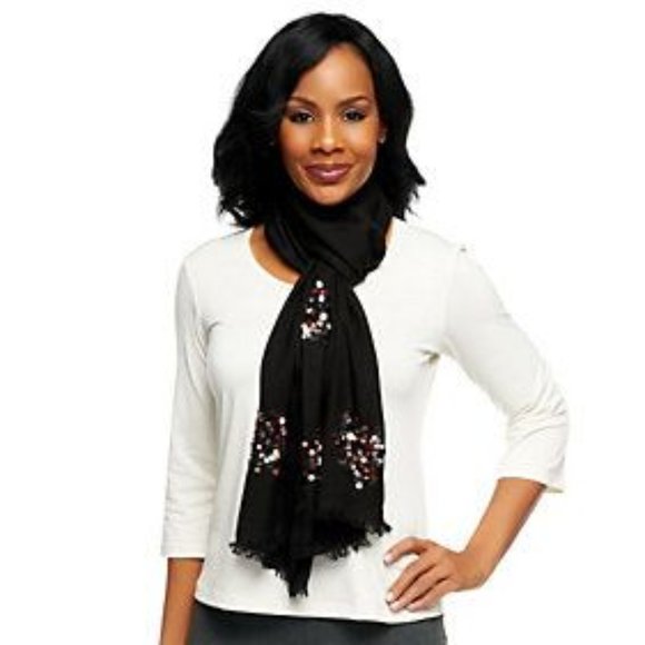 VT Luxe Wrap Scarf W/ Sequin Flower New - Picture 1 of 2